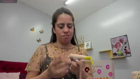 Paola online show from October 15, 2025, 12:49 pm