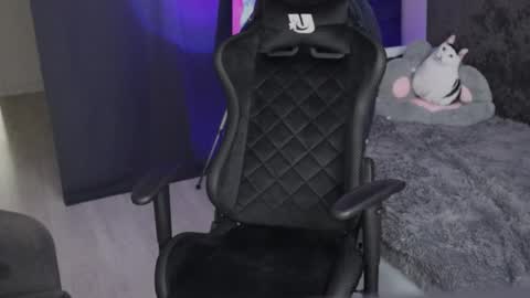 Snapshot of kathleen_frost chatting on December 9, 2024, 7:17 am kathleen_frost online show from December 9, 2024, 7:17 am