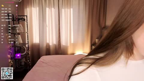 Lola online show from April 29, 2026, 4:16 am