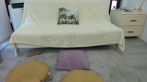      online show from July 28, 2026, 11:17 am