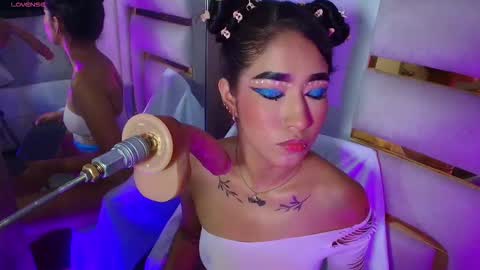 Khaty online show from March 18, 2026, 6:49 am