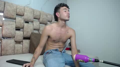 Kaht y Aiden online show from February 18, 2026, 7:54 pm