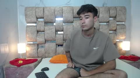 Kaht y Aiden online show from July 9, 2026, 2:32 pm