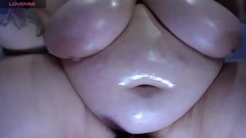 Snapshot of kathybigboobsbbw_ chatting on July 14, 2026, 2:38 am kathybigboobsbbw_ online show from July 14, 2026, 2:38 am