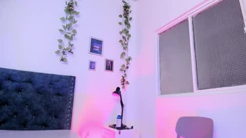 Snapshot of katia_777_ chatting on May 21, 2026, 2:13 pm KATALINA online show from May 21, 2026, 2:13 pm