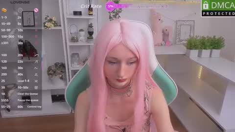 Katia  online show from September 16, 2025, 5:52 am