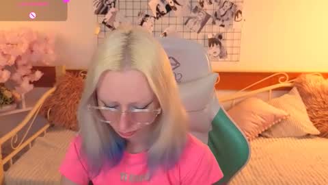 Katia  online show from February 24, 2026, 6:22 am