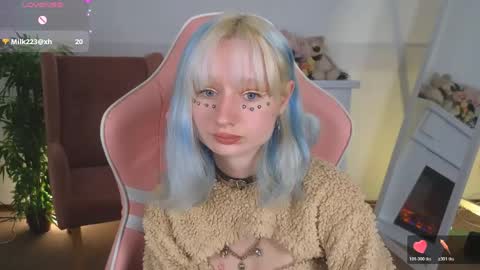 Katia  online show from April 25, 2026, 5:21 pm