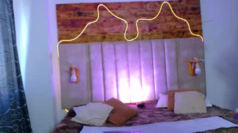 Katia online show from November 17, 2025, 7:30 pm