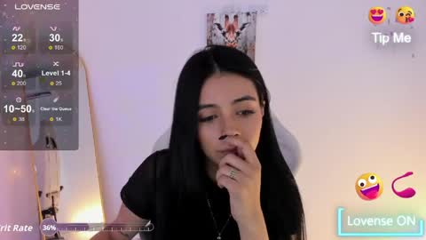 Katia  online show from April 30, 2026, 9:41 pm