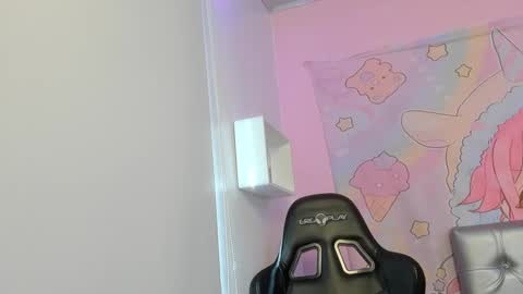 Snapshot of katia_ws chatting on September 9, 2025, 12:37 pm KATIA online show from September 9, 2025, 12:37 pm