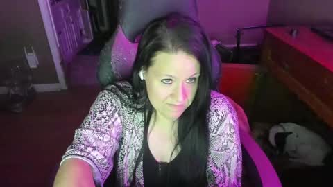 Snapshot of katie227 chatting on January 9, 2025, 3:15 am Katie online show from January 9, 2025, 3:15 am