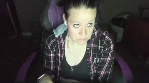 Snapshot of katie227 chatting on January 22, 2025, 2:59 am Katie online show from January 22, 2025, 2:59 am