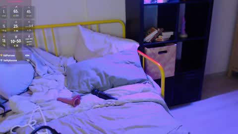 Snapshot of katie_deville chatting on December 2, 2024, 1:13 pm Katie Deville online show from December 2, 2024, 1:13 pm