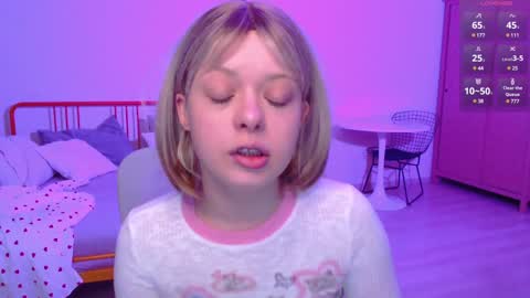 Snapshot of katie_deville chatting on December 6, 2024, 10:49 am Katie Deville online show from December 6, 2024, 10:49 am