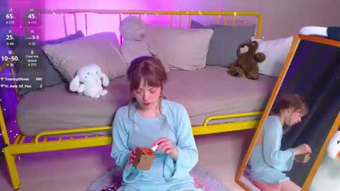 Snapshot of katie_deville chatting on March 4, 2025, 4:27 am Katie Deville online show from March 4, 2025, 4:27 am