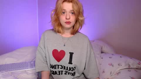 Snapshot of katie_deville chatting on October 9, 2025, 5:22 pm Katie Deville online show from October 9, 2025, 5:22 pm