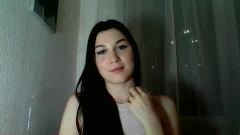 katie_foxi online show from February 25, 2026, 7:45 pm