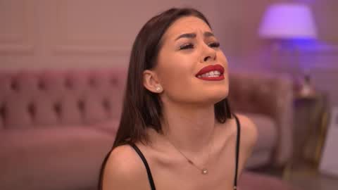 Katie online show from December 13, 2025, 7:53 pm