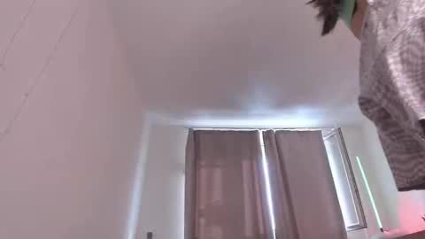 Snapshot of katie_ness chatting on February 21, 2025, 7:12 am Kate online show from February 21, 2025, 7:12 am