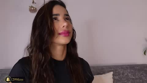 Katie online show from October 10, 2025, 10:14 am