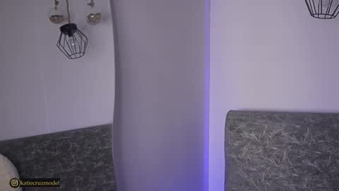 Katie online show from January 14, 2026, 10:43 am