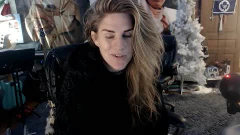 Katie online show from December 5, 2025, 7:17 am