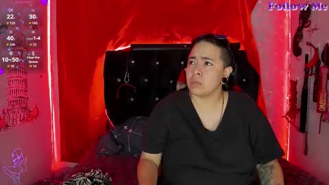 SHARON  KATIEE online show from December 17, 2025, 11:49 am