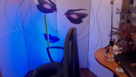 Snapshot of katiejohanson chatting on November 26, 2025, 5:41 am Katie online show from November 26, 2025, 5:41 am