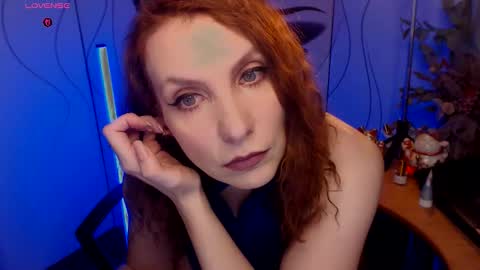 Snapshot of katiejohanson chatting on December 13, 2025, 11:54 pm Katie online show from December 13, 2025, 11:54 pm