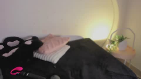 Snapshot of katiepeach_ chatting on June 10, 2026, 12:04 pm Katy IGPeach kat666 online show from June 10, 2026, 12:04 pm