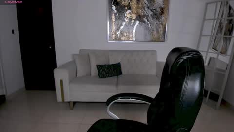 Kate Stonne online show from September 12, 2025, 2:22 am