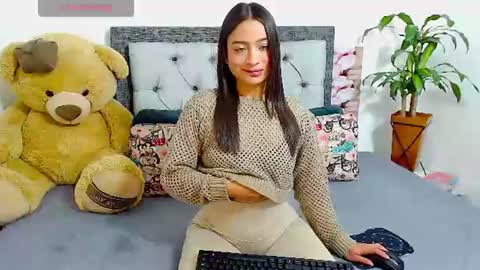 Snapshot of katikloving chatting on June 27, 2026, 4:39 am Follow Instagram katikloving online show from June 27, 2026, 4:39 am