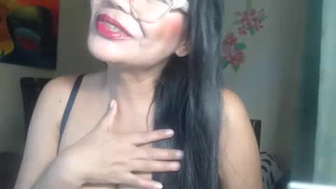 katiusca_horny2 online show from February 17, 2025, 12:16 pm