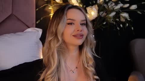 Snapshot of katjolie chatting on January 6, 2025, 9:00 pm KatJolie online show from January 6, 2025, 9:00 pm