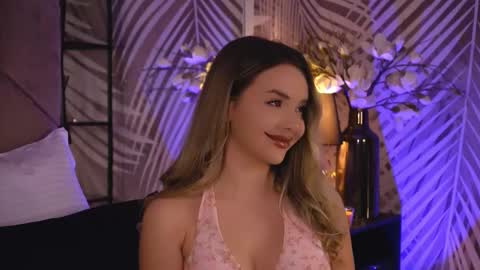 Snapshot of katjolie chatting on November 2, 2025, 8:00 pm KatJolie online show from November 2, 2025, 8:00 pm