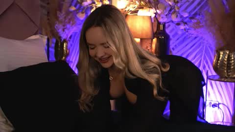 KatJolie online show from February 10, 2026, 8:57 pm