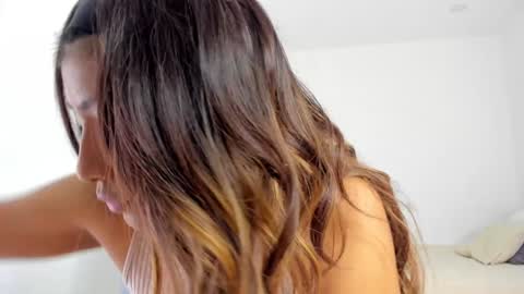 Follow me on instagram and twitter as correaktnees online show from December 10, 2024, 7:58 am