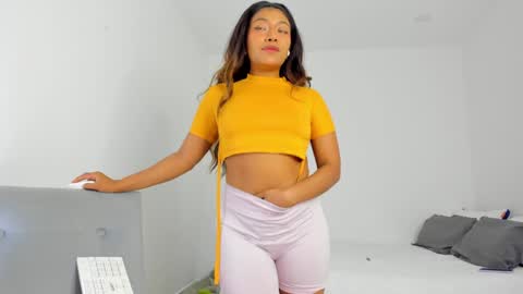 Follow me on instagram and twitter as correaktnees online show from December 21, 2024, 10:39 am