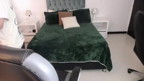 Katnia and Marcuz online show from January 9, 2025, 12:30 pm