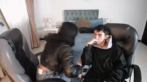 Katnia and Marcuz online show from March 5, 2025, 12:11 pm