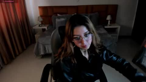 Katnia and Marcuz online show from November 7, 2025, 11:43 am