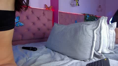 Snapshot of katniss_lovee_ chatting on December 20, 2024, 10:32 pm .... Katniss .... online show from December 20, 2024, 10:32 pm