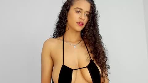 Snapshot of katrhin_66 chatting on December 17, 2024, 3:28 am Kathrin online show from December 17, 2024, 3:28 am