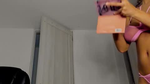 Snapshot of katrhin_66 chatting on November 26, 2025, 12:00 am Kathrin online show from November 26, 2025, 12:00 am