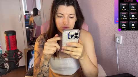 Snapshot of katrin_kristal chatting on March 3, 2025, 9:44 am naked in pvt show 100 tk online show from March 3, 2025, 9:44 am