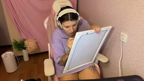 Snapshot of katrin_kristal chatting on November 21, 2025, 5:00 pm naked in pvt show 100 tk online show from November 21, 2025, 5:00 pm