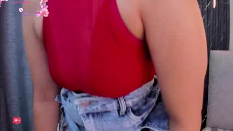 Keyla online show from November 15, 2025, 7:10 pm