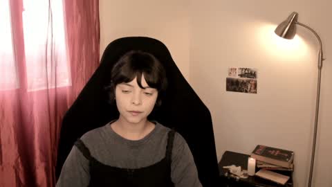 Snapshot of katsurotaro chatting on December 19, 2024, 9:38 pm katsuro online show from December 19, 2024, 9:38 pm