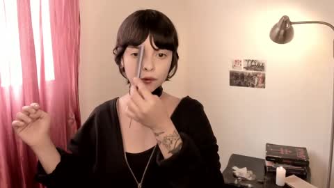 Snapshot of katsurotaro chatting on February 25, 2025, 6:42 pm katsuro online show from February 25, 2025, 6:42 pm